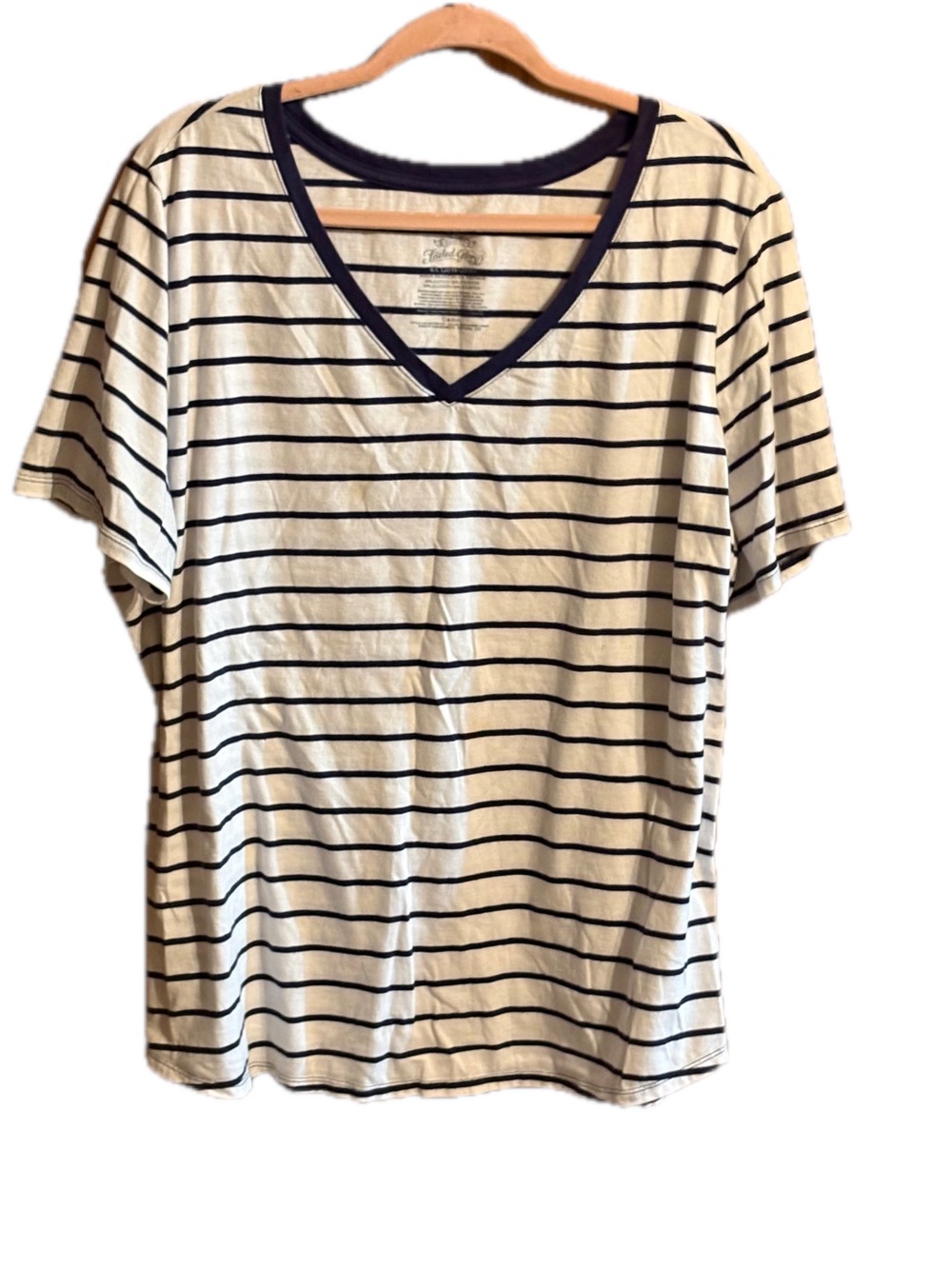 Faded Glory V-Neck Short Sleeve.T-Shirt Navy & White Stripes 5X